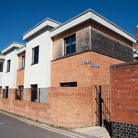 Quire Court Apartment Gloucester Eksteriør billede