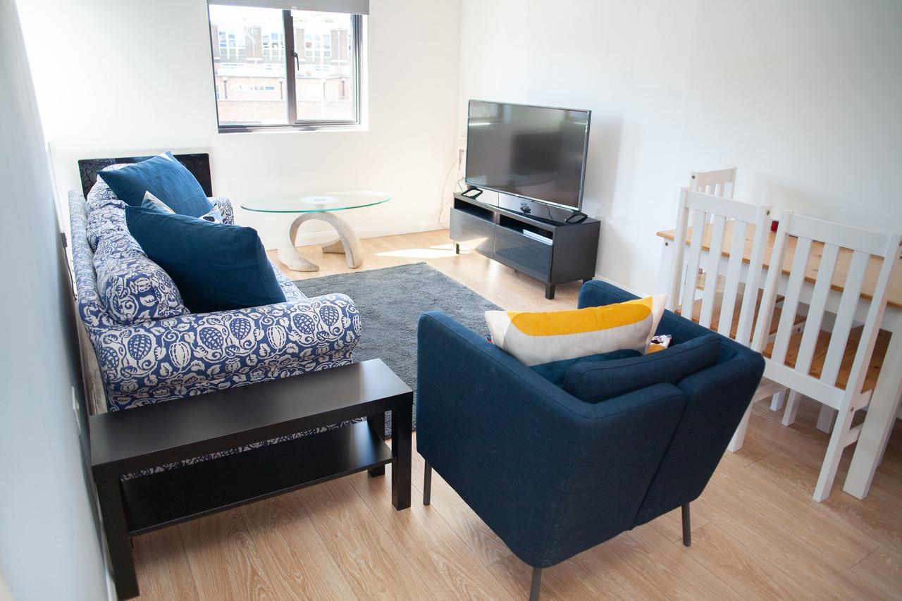 Quire Court Apartment Gloucester Eksteriør billede