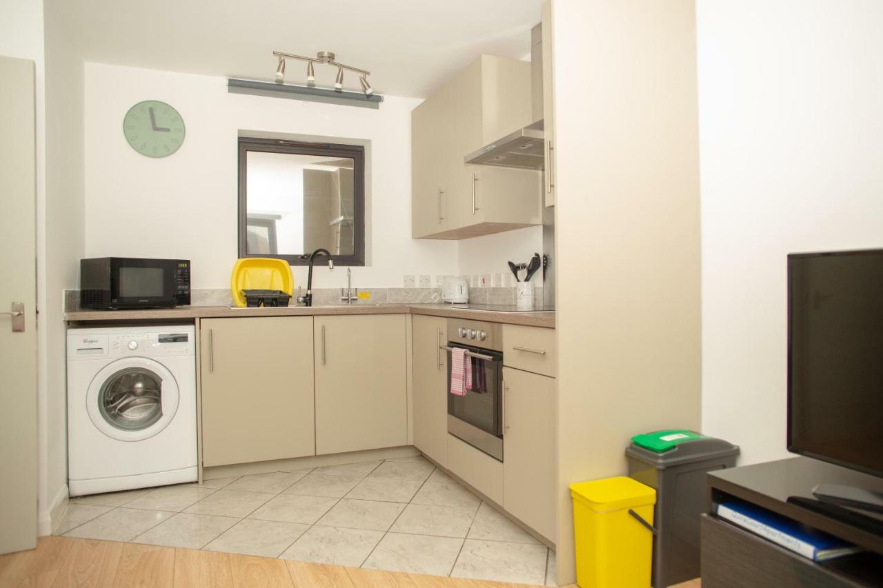 Quire Court Apartment Gloucester Eksteriør billede