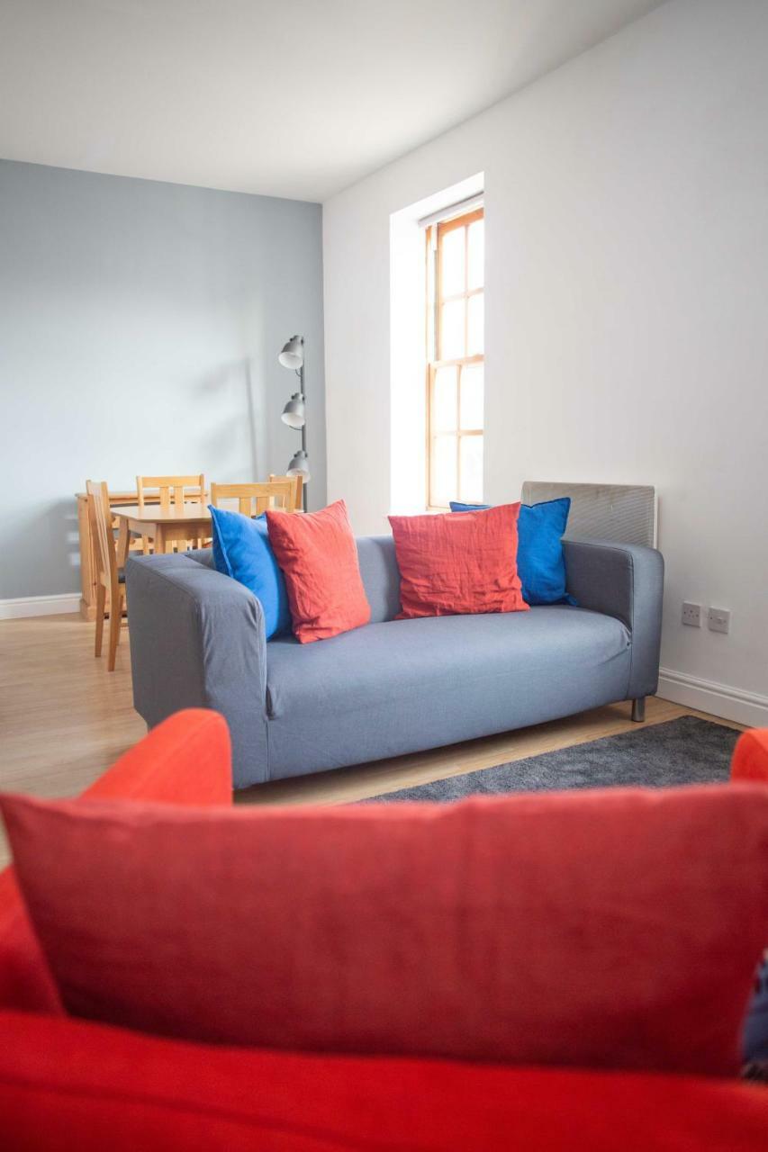 Quire Court Apartment Gloucester Eksteriør billede
