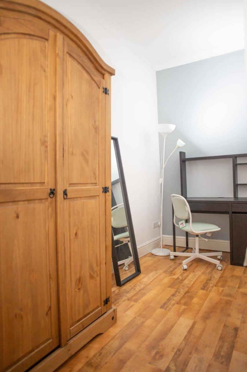 Quire Court Apartment Gloucester Eksteriør billede
