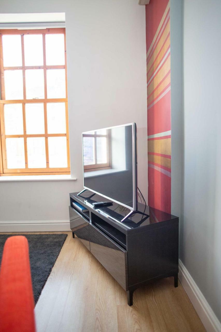 Quire Court Apartment Gloucester Eksteriør billede